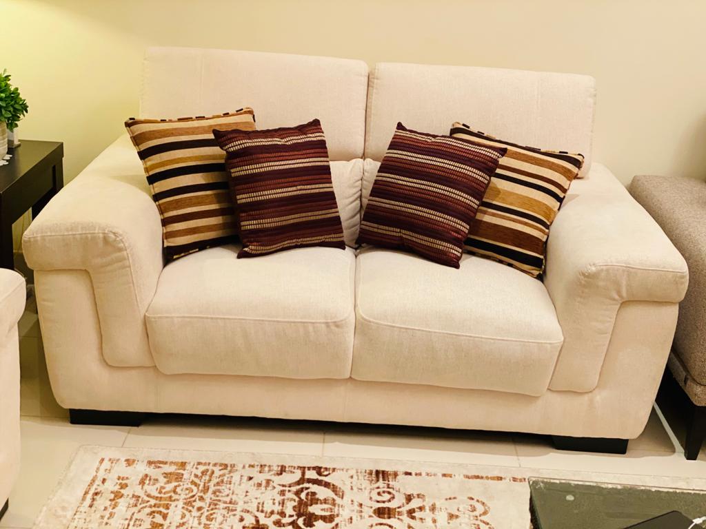 Sofa 5 seater Mums in Bahrain